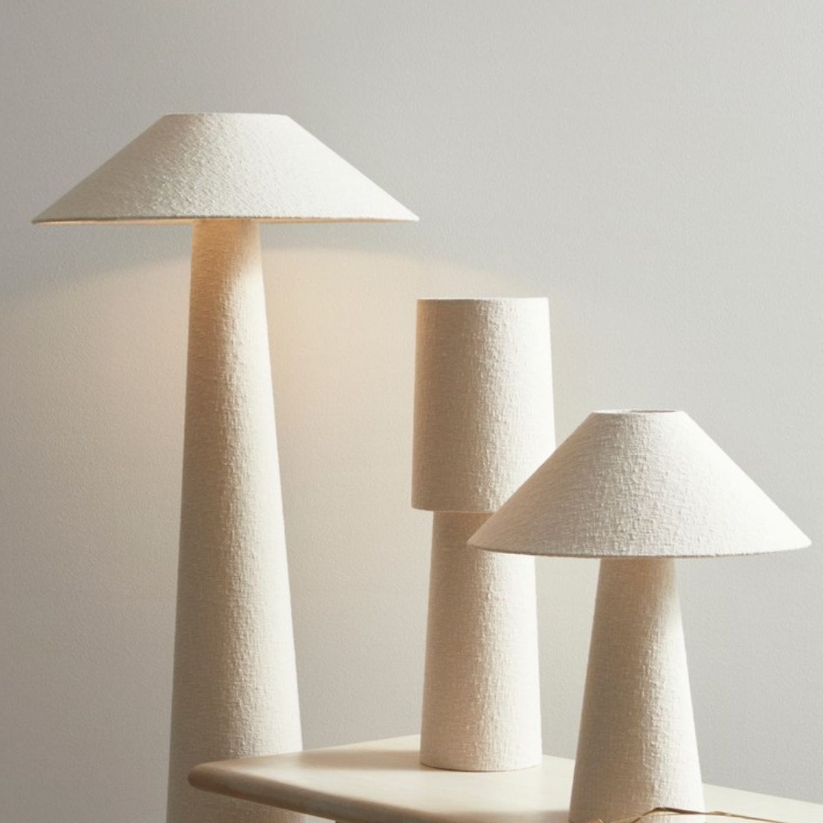 BT LARISSA Beige modern Indoor table lamp